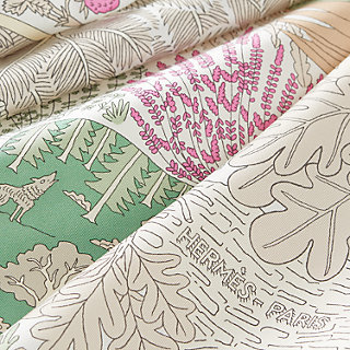Dans les Bras de Selene scarf 90 - White | Hermès USA